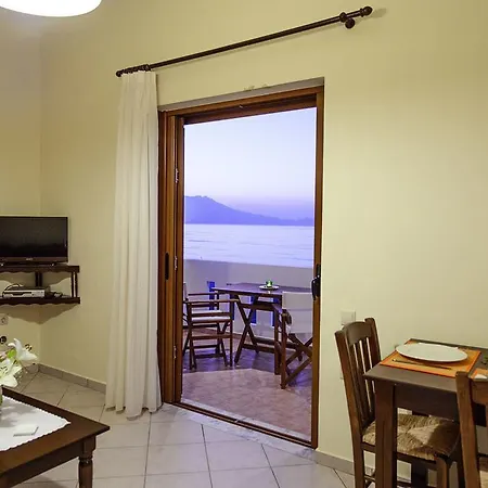 Niriides Apartments Киссамос Экстерьер фото